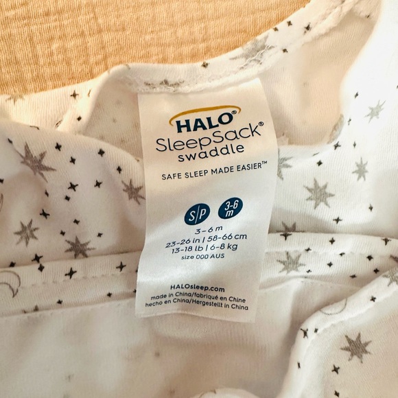 Merlin Magic Sleep Suit/Halo/Deedee/Dr. Browns pacifiers - Picture 9 of 9